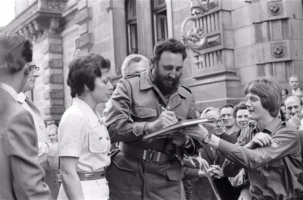 <p>Saldırı ile birlikte çok sayıda mühimmat ve silah ele geçiren Fidel Castro'nun grubundakilerin tamamına yakını, daha sonra hükümet tarafından gönderilen ek kuvvetlerce öldürüldü. Fidel Castro yakalanarak onbeş yıl hapis cezasına çarptırıldı.</p>
<p> </p>