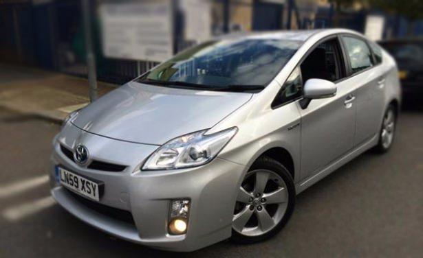 <p>Toyota Yaris 1.5 Hybrid CVT 75 HP Dizel Ortalama yakıt tüketimi 100 kilometrede 3.9 litre</p>
<p> </p>