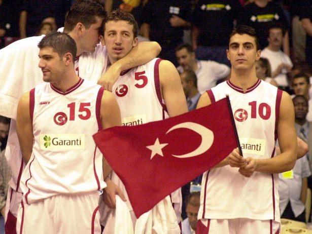 <p>2001 Avrupa Basketbol Şampiyonası: Ömer Onan Hidayet Türkoğlu, İbrahim Kutluay</p>