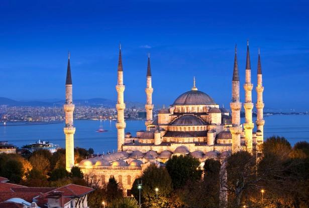 <p><strong>6-Türkiye </strong></p>
<p>Müslüman nüfusu: 68,963,953</p>
<p>Müslüman oranı: 99%</p>