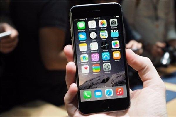<p>Şirkete yakın kaynaklara dayandırılan iddialara göre, iPhone 6'da 8 megapiksellik bir kameraya yer veren Apple'ın yeni modelleri 12 megapiksellik kamera ile raflardaki yerini alacak.</p>

<p> </p>
