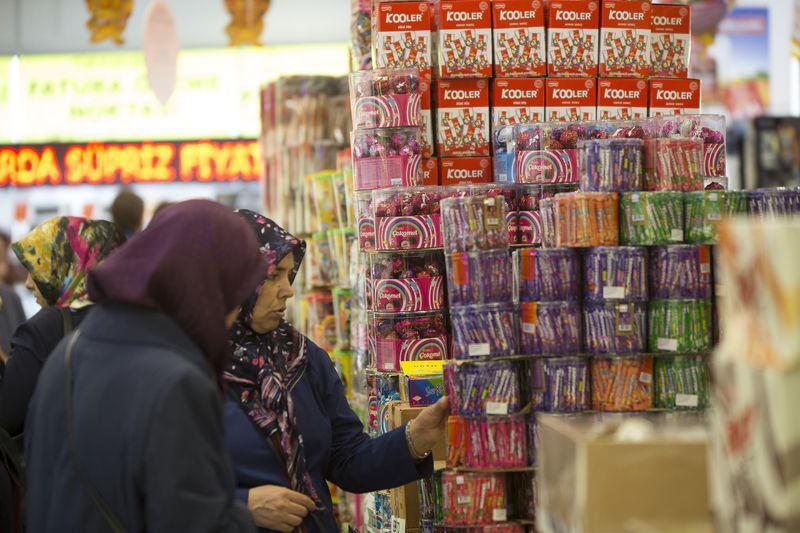 <p>Recep, Şaban ve Ramazan ayının idrak edileceği mübarek üç aylar, kapıyı çaldı. Ülkenin farklı yerinde düzenlenecek çeşitli dini programlarla en güzel şekilde geçirilmesi planlanan mübarek aylar, Konya'da da manevi bir atmosferde idrak edilecek.</p>
<p> </p>