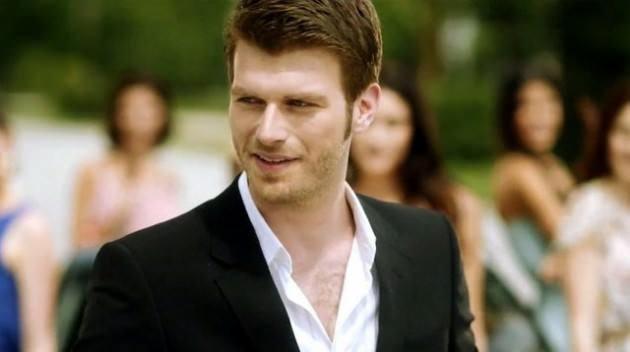 <p>Kıvanç Tatlıtuğ, oyuncu (1983)</p>
