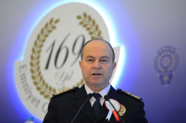 <p>Emniyet Genel Müdürü Mehmet Kılıçlar Ankara Valisi</p>

<p> </p>
