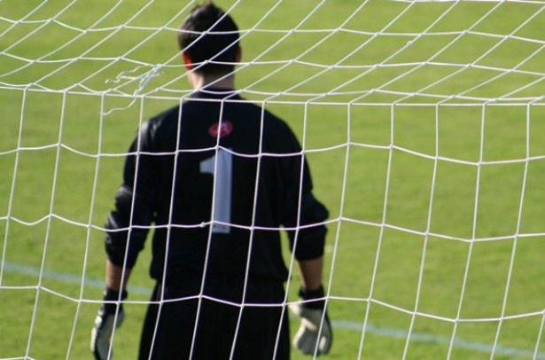 <p>Ünlü İngiliz gazetesi Telegraph, dünyanın en iyi 20 kalecisini açıkladı. Süper Lig'den de bir isim listede yer alıyor. İşte Telegraph'a göre en iyi 20 file bekçisi!</p>

<p> </p>
