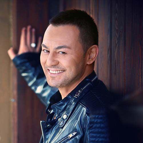 <p>Serdar Ortaç</p>

