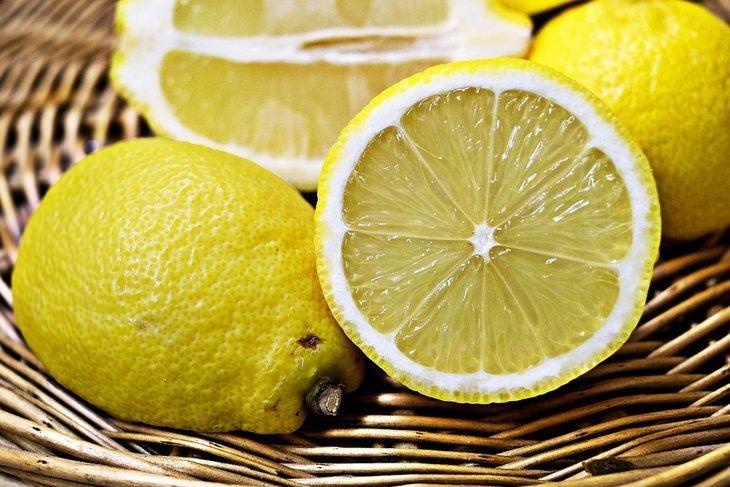 <p><strong>İşte kabuğu soyulmuş bir limonun inanılmaz faydaları...</strong></p>
