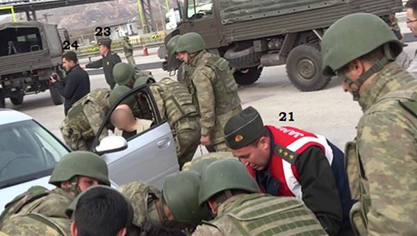 <p><strong>CASUSLUKTAN YARGILANIYORLAR</strong></p>

<p> </p>

<p>Adana'da MİT'e ait TIR'ların durdurulmasıyla ilgili askeri şüpheliler hakkında açılan davada, "Devletin gizli kalması gereken bilgilerini siyasal veya askeri casusluk amacıyla temin etme" suçundan 15 yıldan 20 yıla kadar hapis, "Devletin gizli kalması gereken bilgilerini siyasal veya askeri casusluk amacıyla açıklama" suçundan müebbet hapis cezası talep ediliyor. 13 askeri personel hakkında açılan davanın 5. duruşması, 19 sanık hakkında da benzer suçtan açılan davaya ilişkin dosyasının birleştirilme ihtimali üzerine ertelendi. Davada 19 kişi hakkında daha kamu davası açılarak toplamda 32 kişinin yargılanması bekleniyor.</p>
