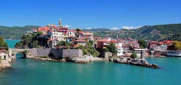 <p>Bartın</p>

<p>59  Öğretmen</p>

<p><a href="http://www.haber7.com/foto-galeri/40159-iste-kamuda-ihrac-edilenlerin-tam-listesi/p1" target="_blank"><strong><span style="color:rgb(255, 215, 0)">İŞTE İHRAÇ EDİLENLERİN TAM LİSTESİ</span></strong></a></p>
