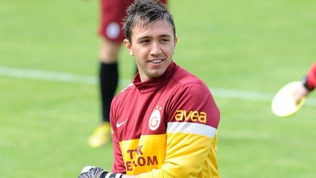 <p>Fernando Muslera 3.575.000 milyon avro</p>