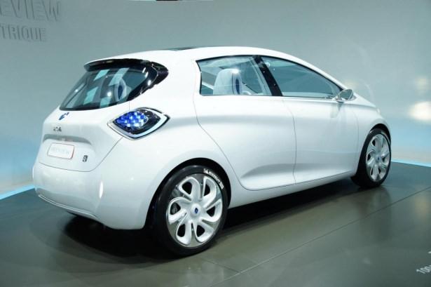 <p>Elektrik motorlu bir araç olarak tasarlanmış, şehirli, yüzde 100 elektrikli otomobil Renault Zoe, bu hafta Türkiye'de satışa sunuluyor.</p>
