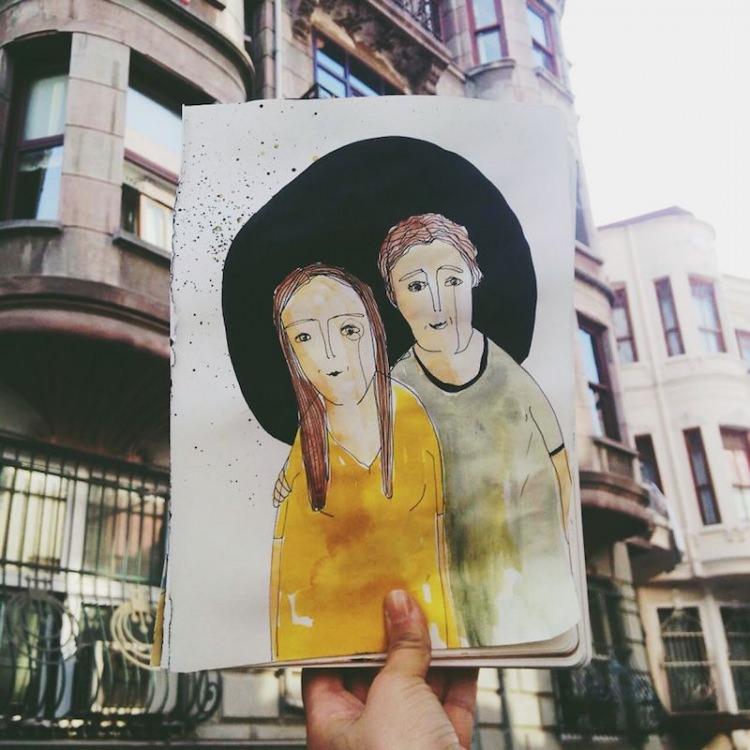 <p>"Tevfik Tura Apartmanı'nın yeni sakinleri Gizem ve Efe."</p>