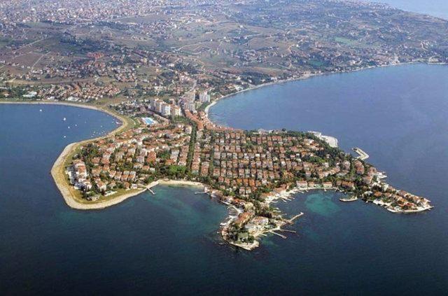<p><strong>Kocaeli</strong></p>
<p>2015 nüfusu: 1.780.055 kişi.</p>
<p>2016 nüfusu: 1.830.772 kişi.</p>
<p>Değişim(%): 2,84</p>