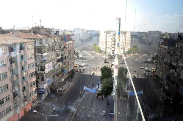 <p><em><strong>DİYARBAKIR</strong></em></p>
