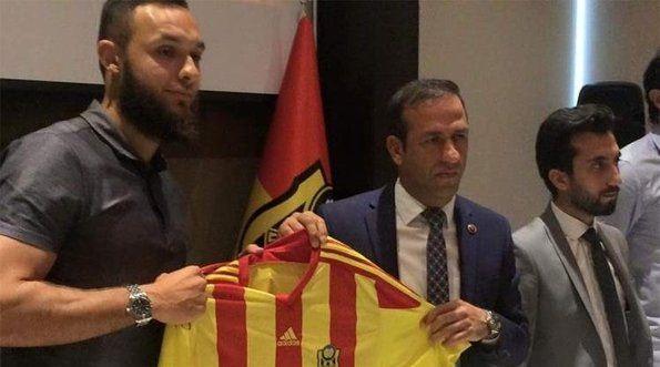 <p>Nacer Barazite | Utrecht'ten Evkur Yeni Malatyaspor'a</p>
