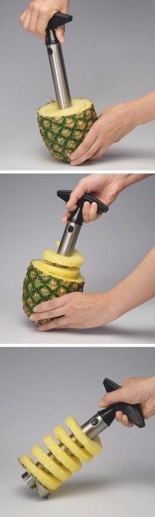 <p>Kolay Ananas Dilimleyici</p>
<p>Zihnim bu aletin nasıl çalıştığını anlamasa da hakkındaki yorumlar oldukça iyi; ananası saniyeler içinde soyuyor, içini çıkartıyor ve dilimliyor!</p>