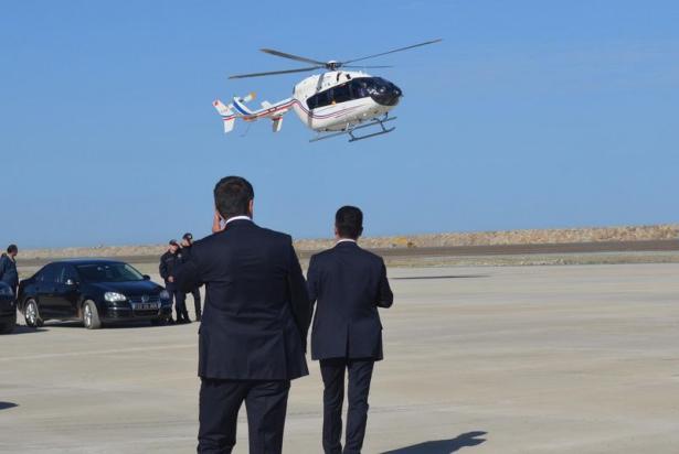 <p>Ordu-Giresun Havaalanı'nda incelemelerde bulunmak üzere özel uçakla Samsun’a gelen Ulaştırma, Denizcilik ve Haberleşme Bakanı Lütfi Elvan, buradan helikopterle Ordu'ya geçti. </p>
<p> </p>