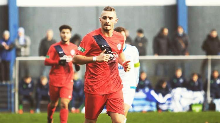 <p>Tarık Baydemir - Wuppertaler ===> Galatasaray</p>

<p>(u21 takımıyla idmana çıkacak)</p>
