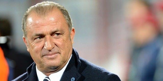 <p>Fatih Terim (Türkiye) <br />
<strong>Yıllık Kazancı:</strong> 2.7 milyon pound</p>
