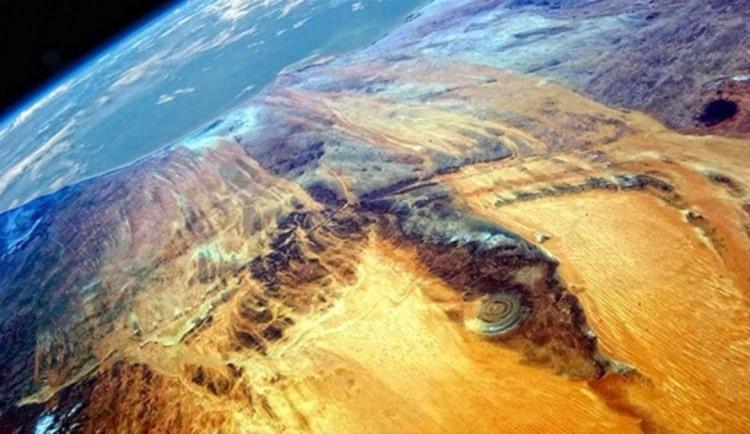 <p>Ancak yapının neden dairesel bir şekil aldığı ise gizemini koruyor.</p>