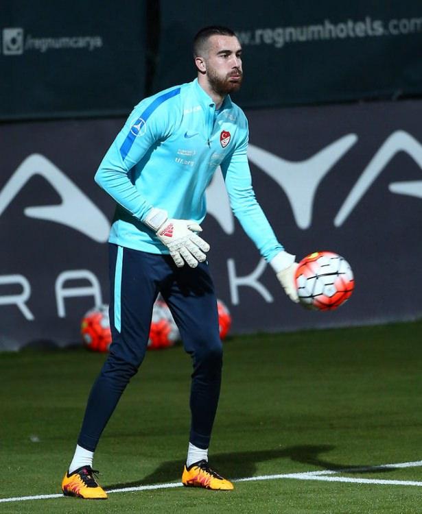 <p>Harun Tekin (Bursaspor)</p>