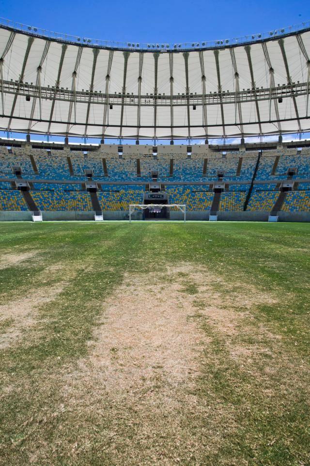 <p>Oyunların kapanış ve açılış seremonilerinin gerçekleştiği tarihi Maracana Stadı'nın koltukları ve çimleri sökülerek yağmalandı.</p>
