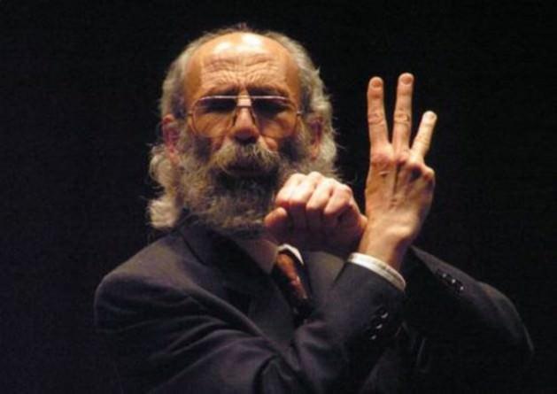 <p>Ercan Kont, tiyatrocu (1942)</p>
