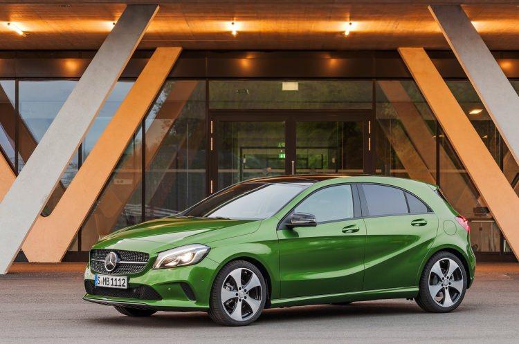 <p>Mercedes Benz A Serisi</p>
<p>2017 çıkışlı başlangıç fiyatı: 136.400 TL<br />
2016 çıkışlı başlangıç fiyatı: 118.513 TL</p>