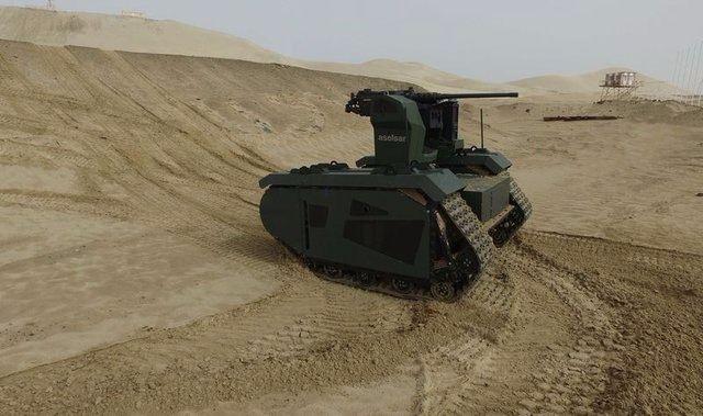 <p>ASELSAN’ın Birleşik Arap Emirlikleri’nde yerleşik ortak girişim firması olan IGG ASELSAN Integrated Systems firmasıyla birlikte yürütülen faaliyetler sonunda, ASELSAN UKSS’lerinin kablosuz yönetilmesine imkan veren Arayüz Uyumlama Birimi geliştirildi. Bu birim sayesinde ASELSAN UKSS ailesinin üyeleri gerektiği zaman uzaktan komuta edilebilme yeteneğine sahip olacak.</p>

<p> </p>
