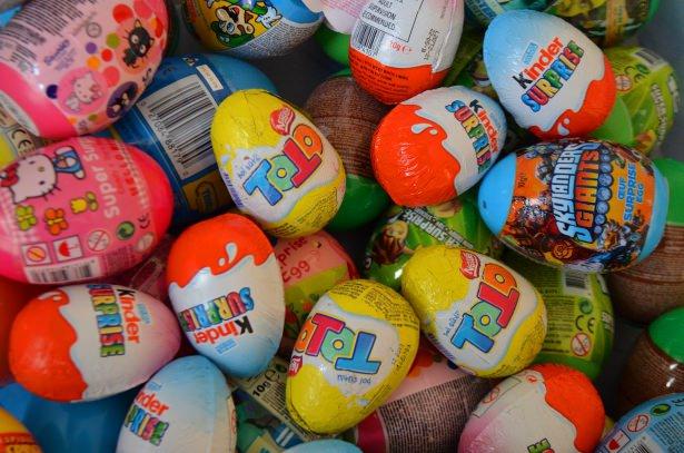 <p>Kinder sürpriz yumurta</p>
