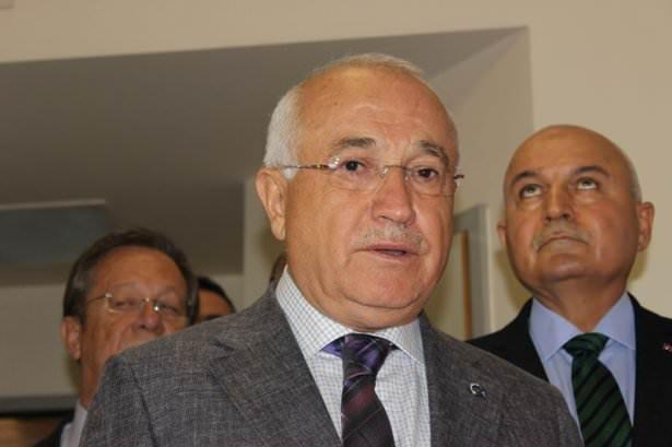 <p>Cemil Çiçek</p>
