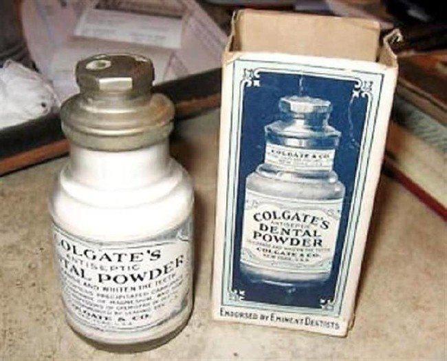 <p><strong>İlk Colgate diş macunu</strong></p>
