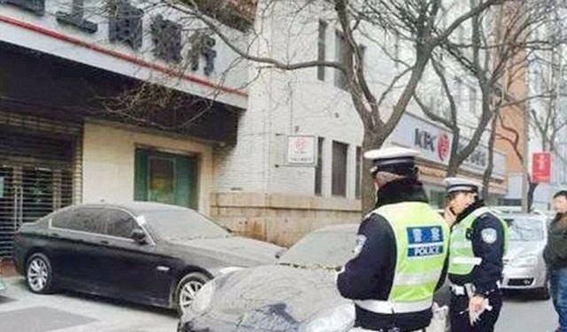 <p>Her iki araç ta tüm yıl boyunca aynı yerde kalınca geçirdikleri değişim gözlerden kaçmadı.</p>
<p> </p>