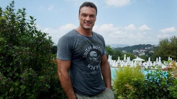 <p>Fehmi Alpay Özalan</p>

<p> </p>
