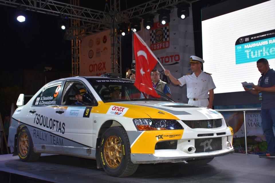 <p> Marmaris Rallisi'nin kendileri için çok önemli olduğunu vurgulayan Bak, bu rallinin önümüzdeki yıl yapılacak Dünya Ralli Şampiyonası'na adaylığının bulunduğunu ve bu konudaki çalışmaların tamamlandığını kaydetti.</p>
