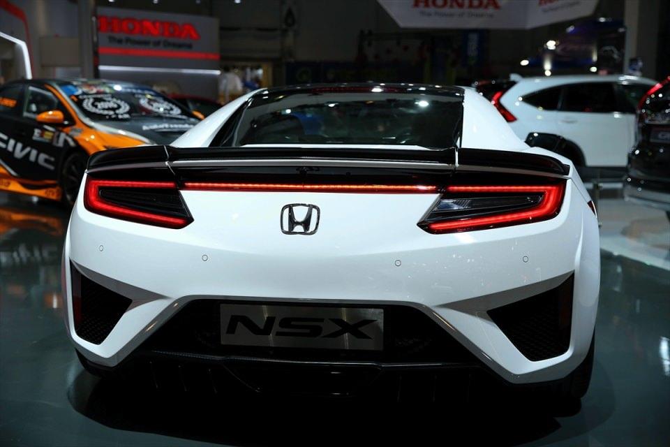 <p>Honda NSX</p>
