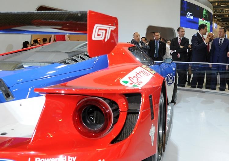 <p><span style="color:#FFA07A"><strong>Ford GT</strong></span></p>
