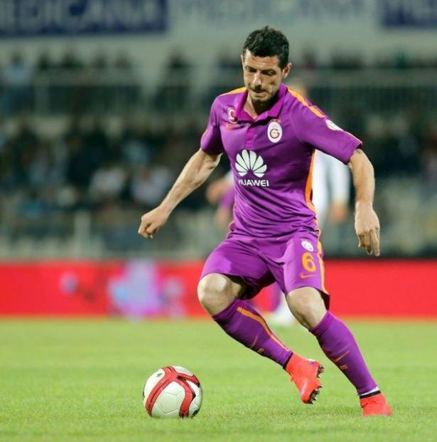 <p>Blerim Dzemaili - Yaşı: 29 - Takımı: Genoa (İtalya)</p>