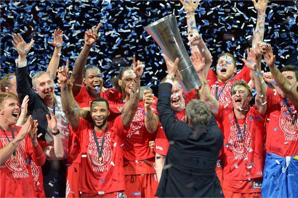 <p><strong>Bayern Munich</strong><br />
Alman futbol efsanesi takımın değeri 1,85 milyar dolar.</p>