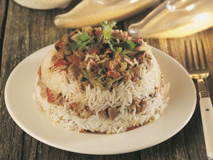 <p>3- Etin yanına pilav ve peşinden tatlı tüketmeyin.</p>