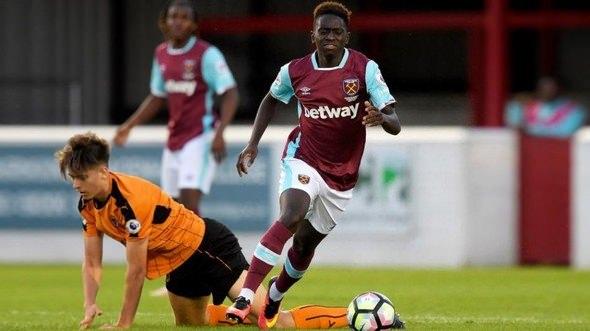 <p>Domingos Quina (Portekiz)<br />
<br />
West Ham United<br />
<br />
Orta saha<br />
<br />
1999</p>

