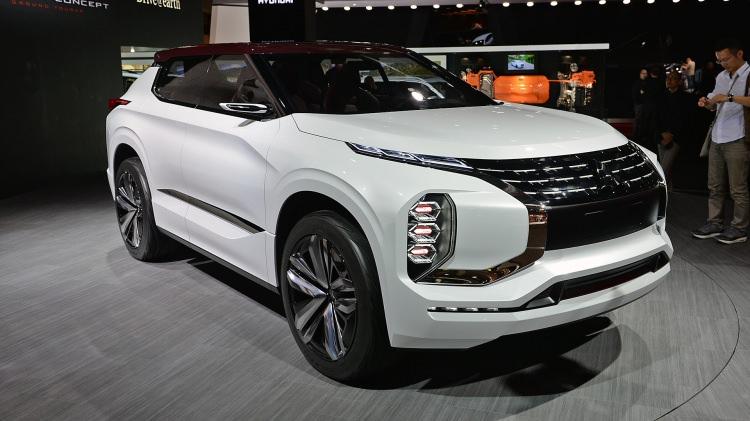 <p><span style="color:rgb(172, 172, 172)">Mitsubishi GT-PHEV Concept</span></p>
