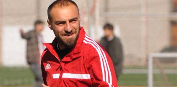 <p>Kadir Bekmezci, Antalyaspor'dan Boluspor'a<br />
<br />
​Bonservissiz</p>
