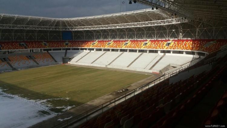 <p>Yeni Malatya Stadı<br />
Kapasite: 25.000</p>