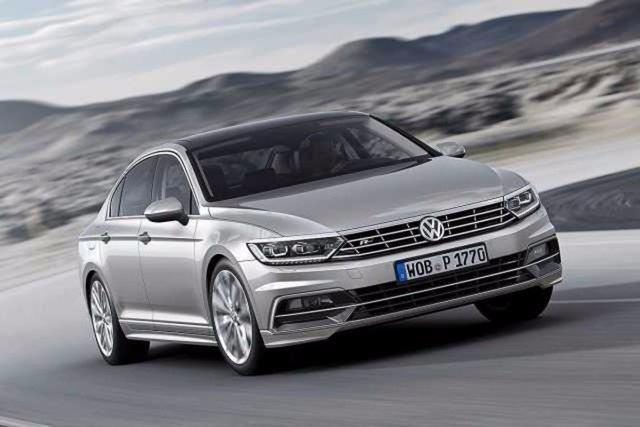 <p><strong>VOLKSWAGEN PASSAT </strong><br />
Güçlü versiyona sahip olan Passat, yeni sezona merhaba diyor.</p>