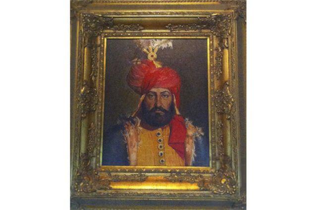 <div>Sultan IV. Murad</div>

<div>Kılıç kınından çıkmadıkça it sürüsü dağılmaz.</div>
