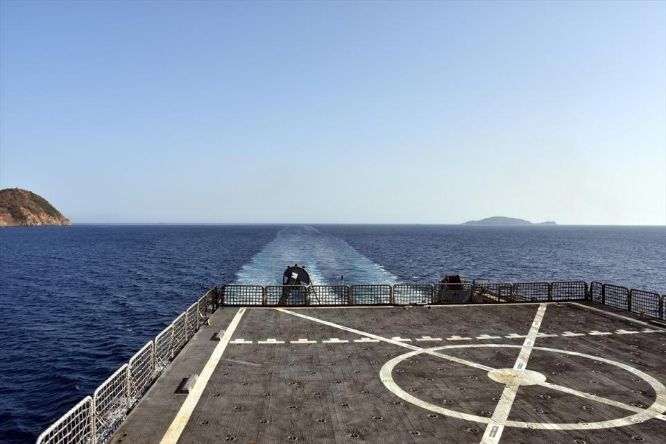 <p><strong>Denizaltı kazaları için çok önemli platform</strong></p>

<p>Türk Deniz Kuvvetleri Deniz Tıp Araştırma Merkezi Başkanı ve Deniz Kuvvetleri Denizaltı Tahliye ve Kurtarma Yardım Timi Kıdemli Tabip Subayı Albay Ali İhsan Günerigök de TCG Alemdar'ın tatbikatta sadece imkan kabiliyetiyle değil, tatbikatın hem tıbbi direktörlüğünü hem de kurtarma direktörlüğünü yürüttüğünü söyledi.</p>
