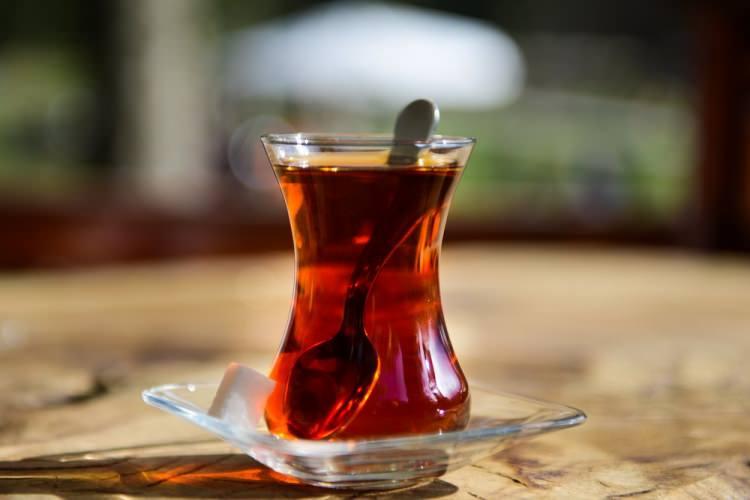<p>- Çay</p>

