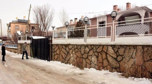<p>-‘Eriş Tekman’ kod adlı S.Y., 2014 yılından itibaren kırsal alandaki eylemleri yürüttü.</p>
<p> </p>