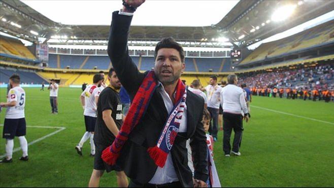<p>2013-2014 - Mersin İdmanyurdu - Hakan Kutlu</p>

